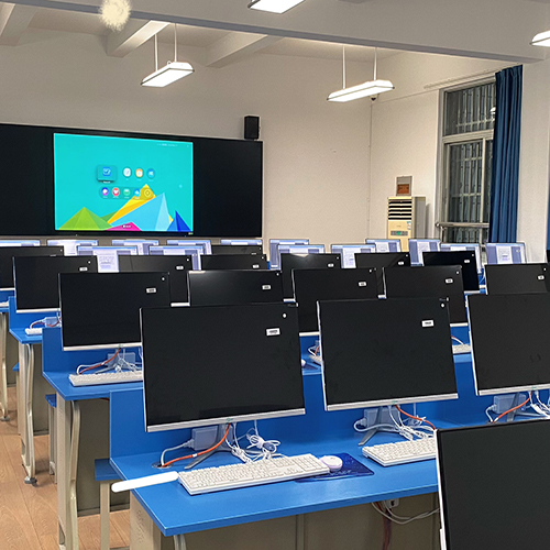 龍巖市某中學(xué)電腦室項目